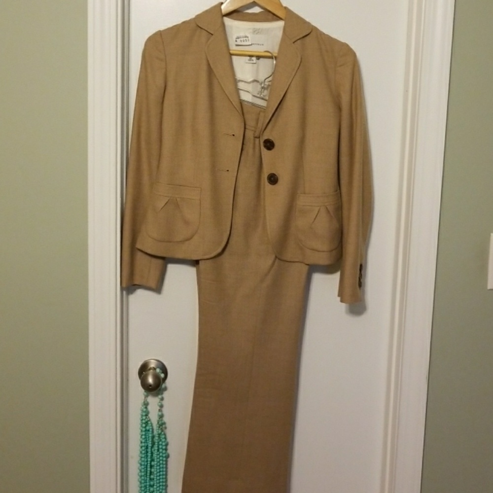 2 piece wool suit - size petite 0